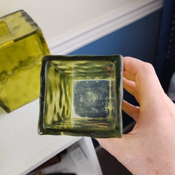 Ice Cubes Green Acrylic Bathroom Waste Basket Tissues Soap Dish Toothbrush Cup - Picture 4 of 10